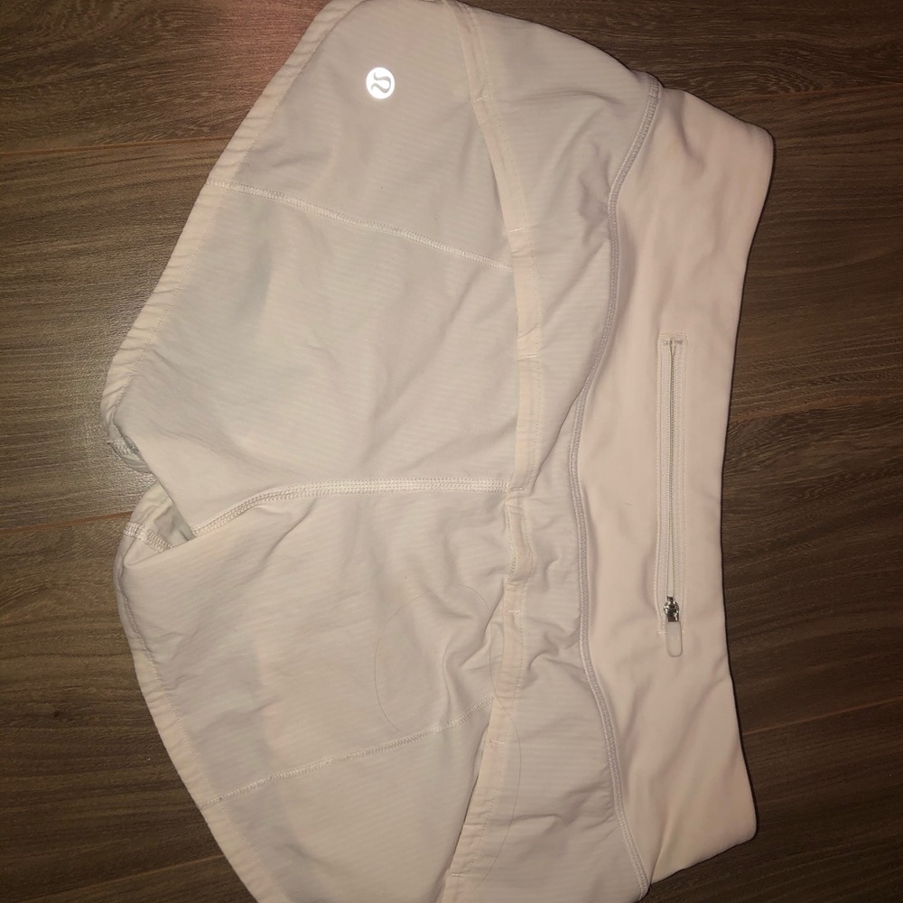 **SOLD** Size 4 White Lululemon Shorts
